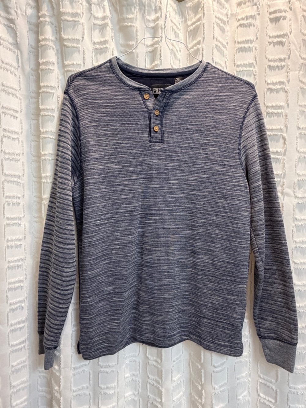 Men's Navy Heathered Henley Long-Sleeve Shirt